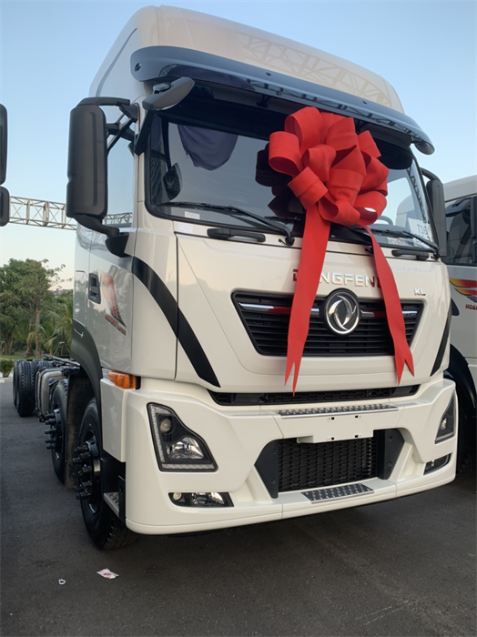 Dongfeng Hoàng Huy 4 chân nhập khẩu nguyên chiếc, đầu cao 2 giường