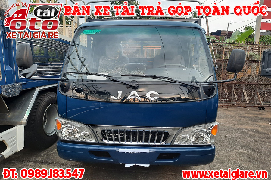 Xe Tải JAC 2T4 L250 Thùng Kín Bửng Nâng,Xe Tải 2.4T Thùng Kín Bửng Nâng 2021,JAC 1047/L250, xe tải 2.4 tấn JAC l250,xe tải jac 2t4 máy isuzu,